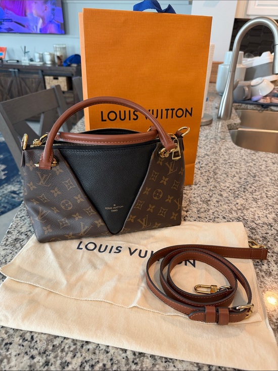 Louis Vuitton Handbags - Louis Vuitton V tote BB Noir CARA Brown Monogram Black V-Panel Crossbody Bag